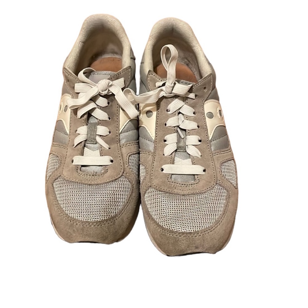 Saucony Shadow running sneakers. VGC. Men’s size 7.